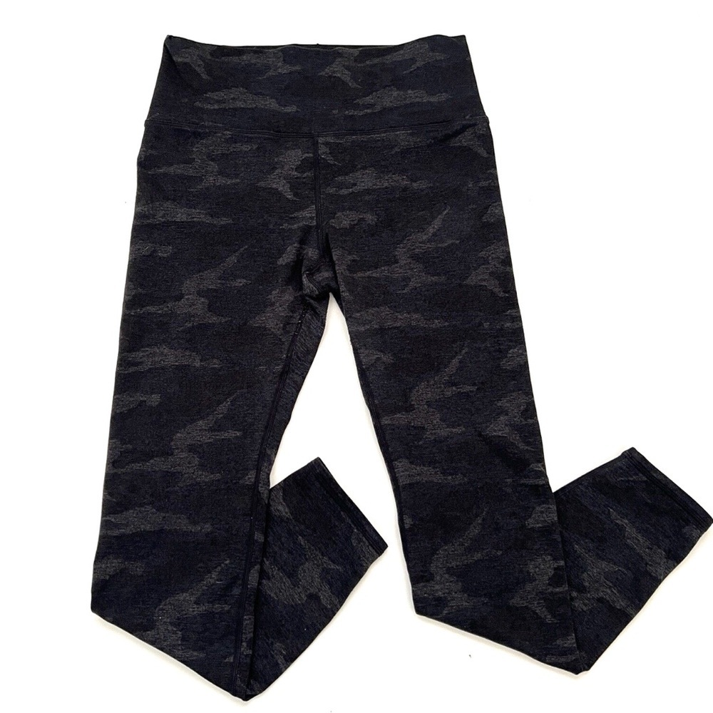 Vuori Dark Gray Camouflage Leggings